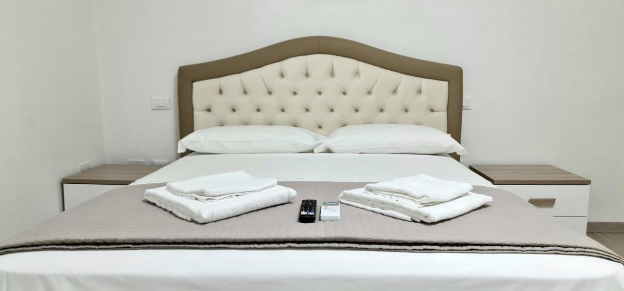 Farah'S House Hotel Padova Luaran gambar