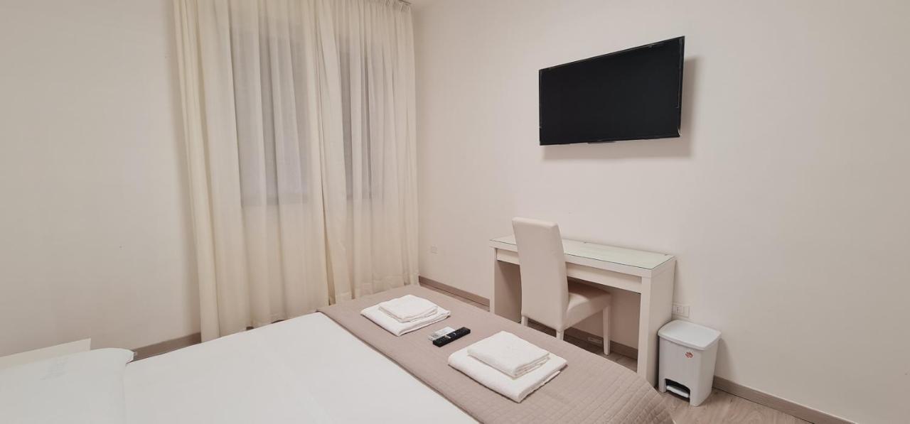 Farah'S House Hotel Padova Luaran gambar