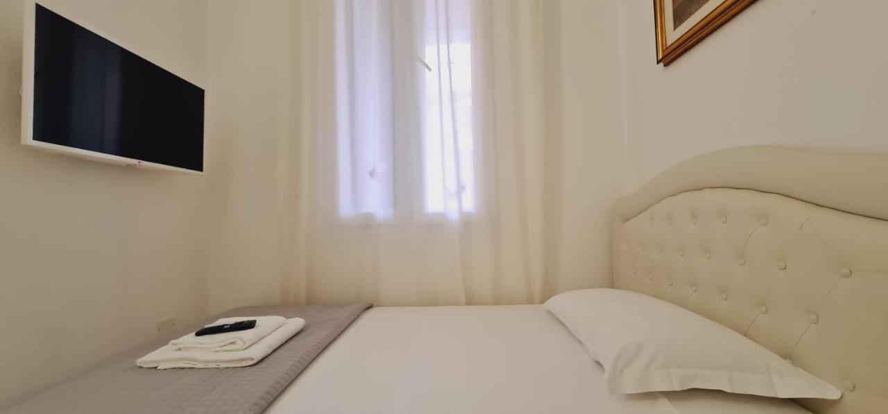 Farah'S House Hotel Padova Luaran gambar