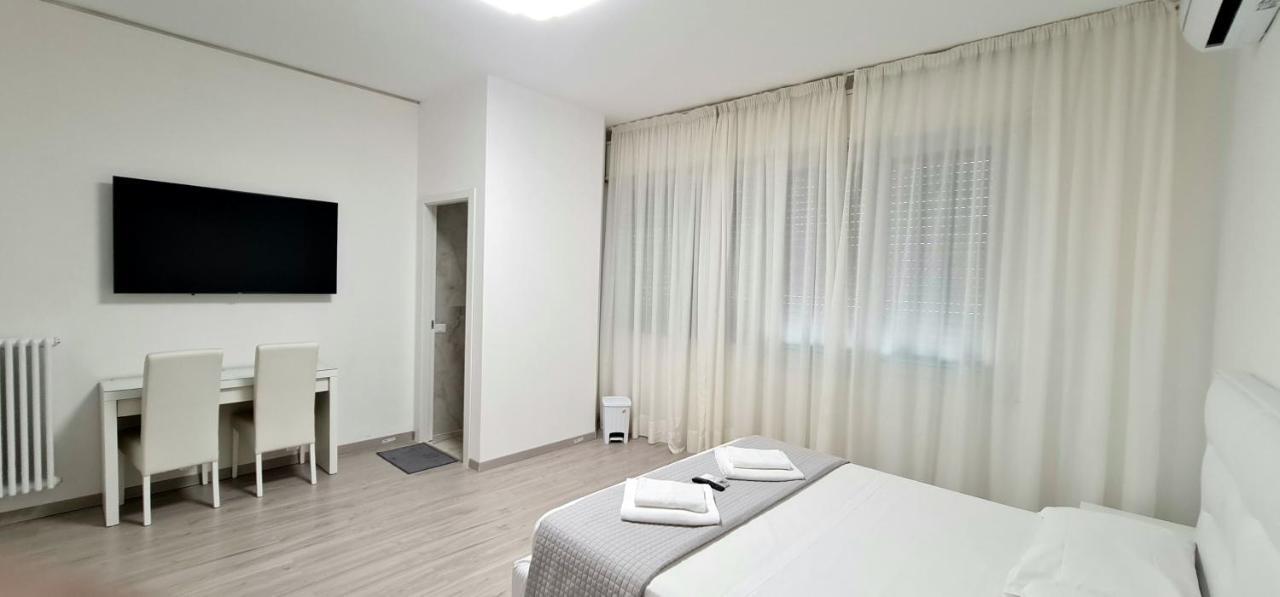 Farah'S House Hotel Padova Luaran gambar